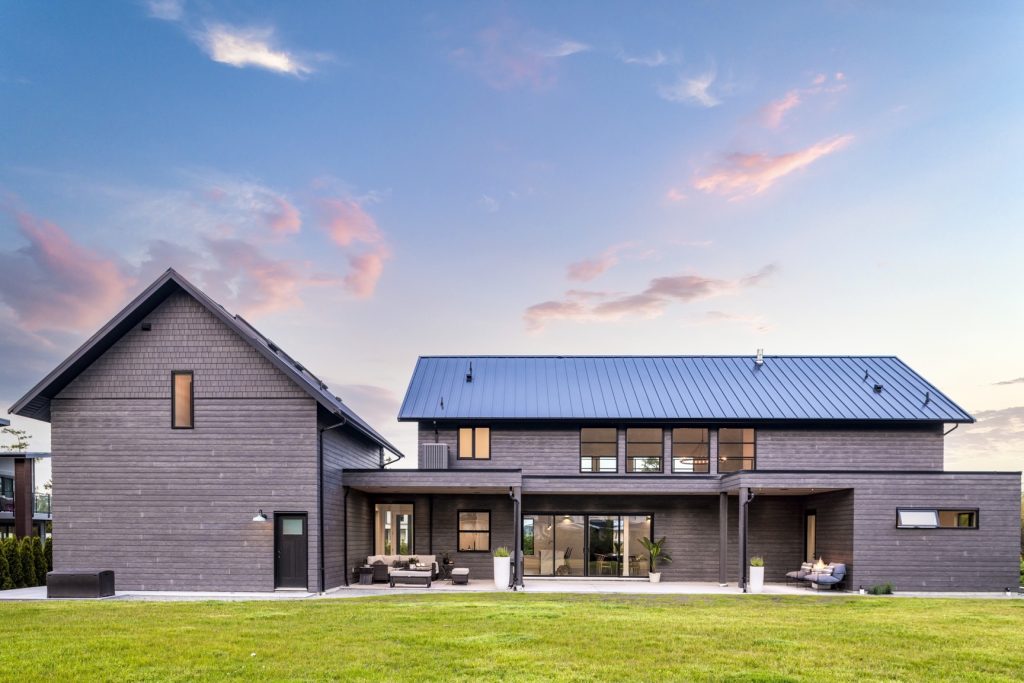 Custom Homes in Abbotsford by DMC Contracting